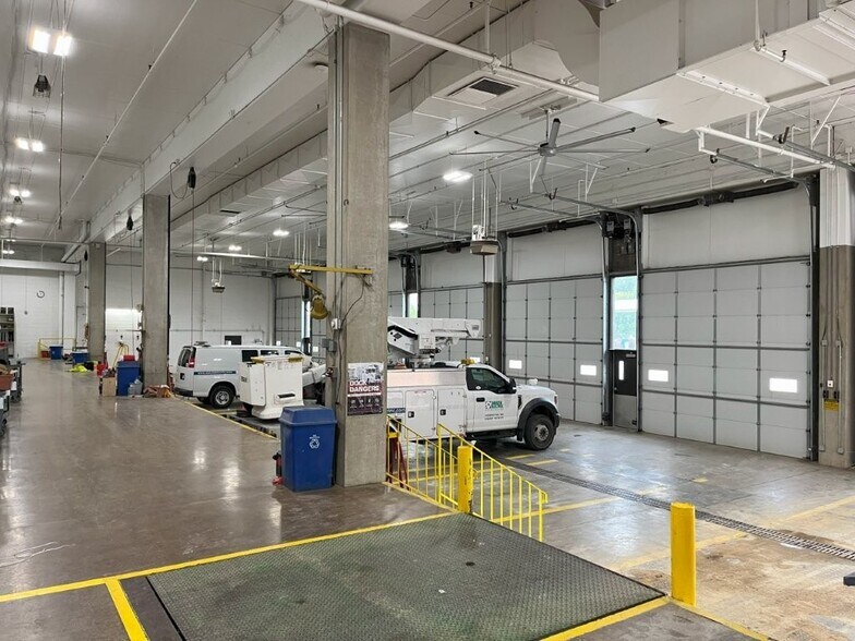 More Photos Of 4300 W 220th St, Farmington Light Distribution For Sale