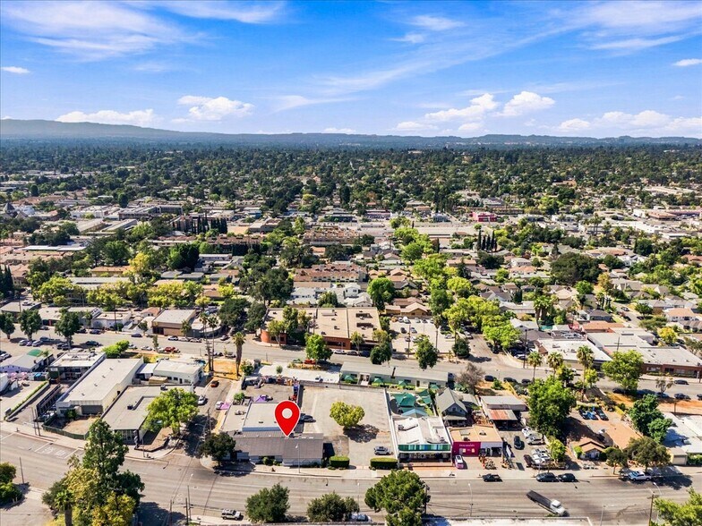 More Photos Of 2060 E Foothill Blvd, Pasadena Freestanding For Sale