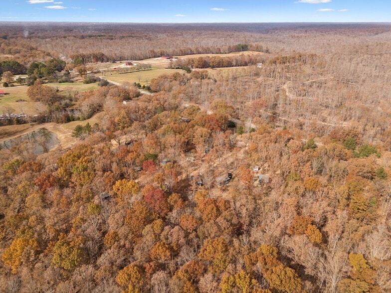 More Photos Of 3158 Summertown Hwy, Summertown Hotel For Sale
