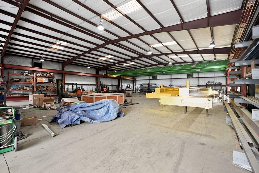More Photos Of 459 Cadillac Pky, Dallas Warehouse For Sale