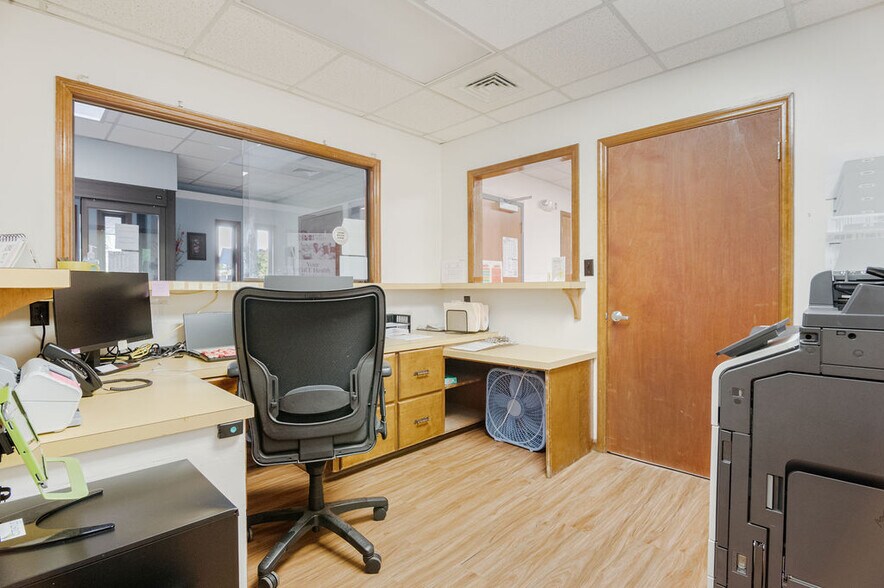 More Photos Of 231 Memorial Dr, Jacksonville Medical For Sale