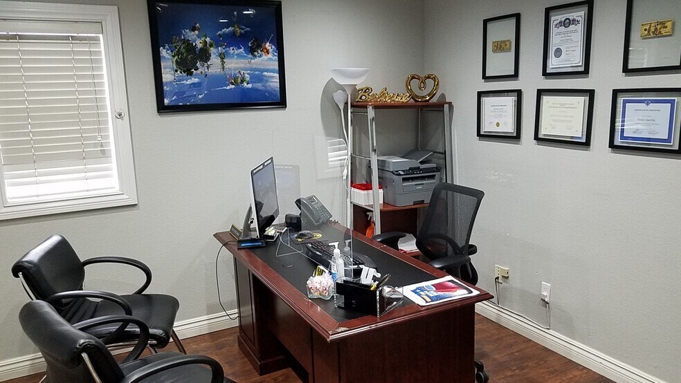 More Photos Of 1380 E Sahara Ave, Las Vegas Medical For Sale