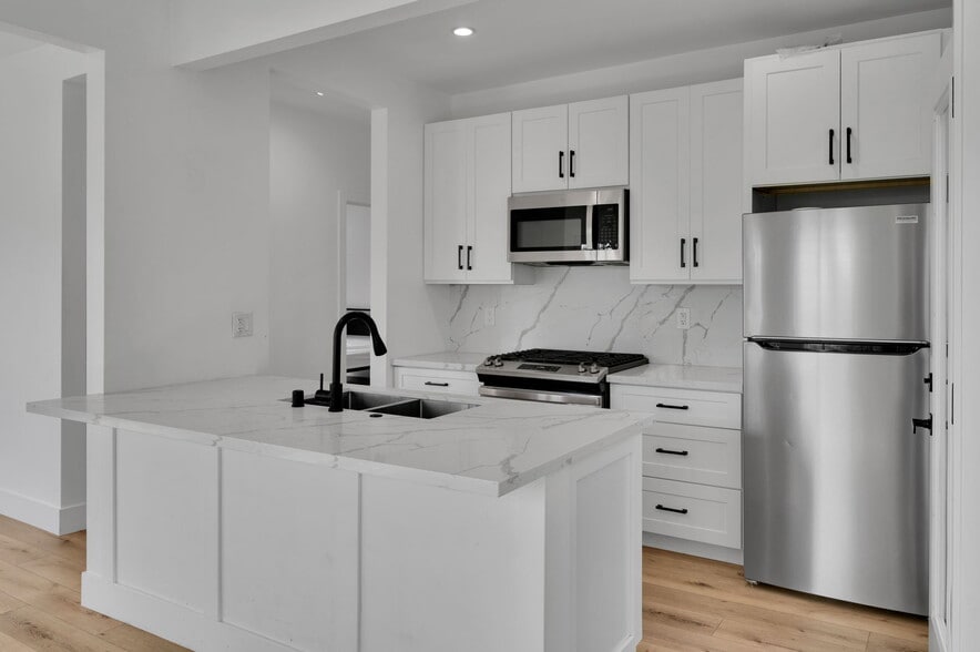 More Photos Of 2434-2438 Broadway, San Diego Apartments For Sale
