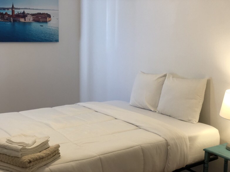 More Photos Of 2222 Jordan Ln SW, Huntsville Apartments For Sale