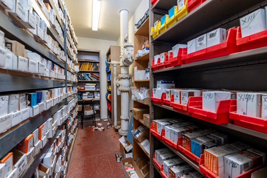 More Photos Of 410 N State St, Hemet Freestanding For Sale