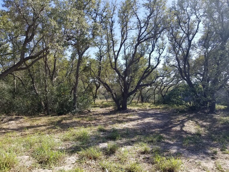 More Photos Of 801 W Market St, Rockport Specialty For Sale