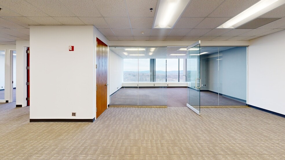 More Photos Of 1 Blue Hill Plz, Pearl River Unknown For Lease