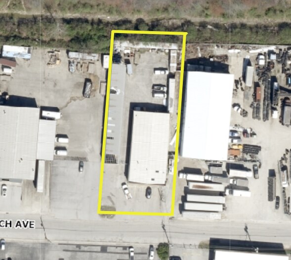 More Photos Of 925 Ulrich Ave, Louisville Warehouse For Lease