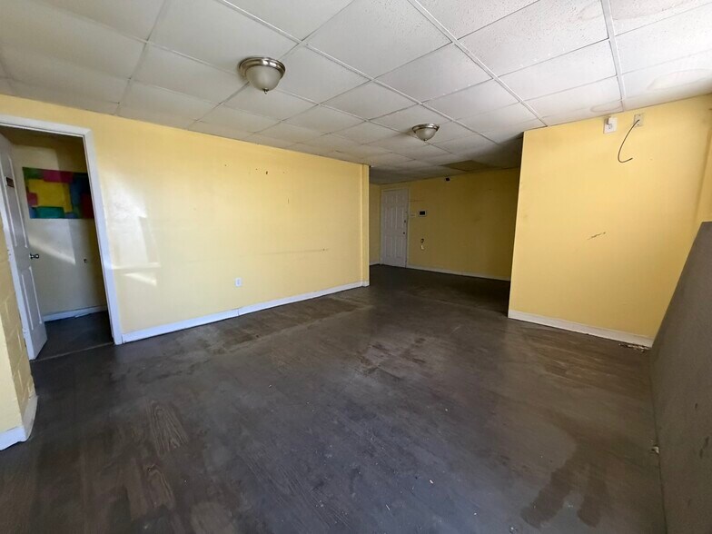 More Photos Of 1349 Veterans Memorial Hwy, Kenner Service For Sale