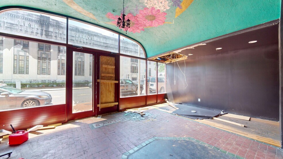More Photos Of 158 Grand St, Waterbury Office For Sale