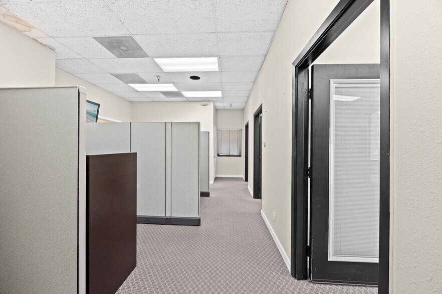 More Photos Of 300 S Garfield Ave, Monterey Park Office For Sale