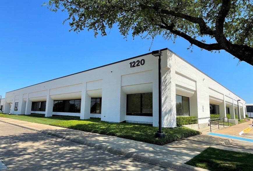 Primary Photo Of 1220 E Campbell Rd E, Richardson Unknown For Lease