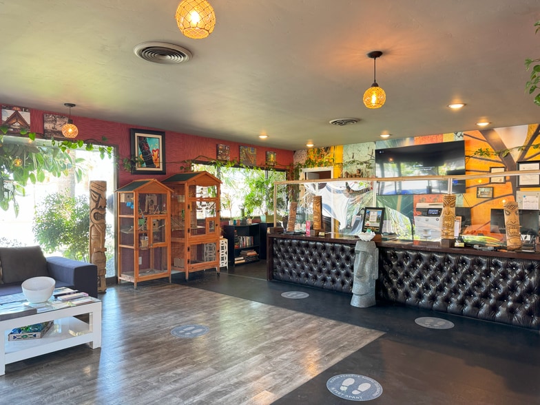 More Photos Of 411 E Palm Canyon Dr, Palm Springs Hotel For Sale