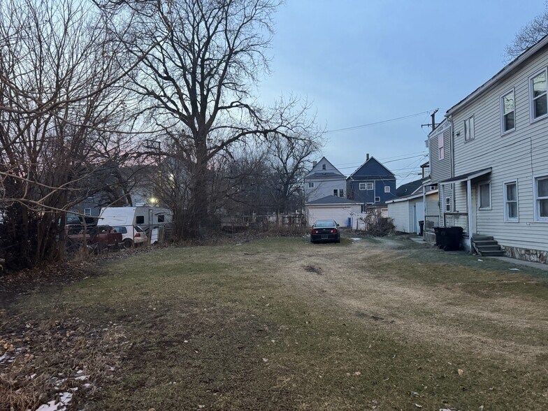 Primary Photo Of 4204 Wentworth ave, Chicago Land For Sale