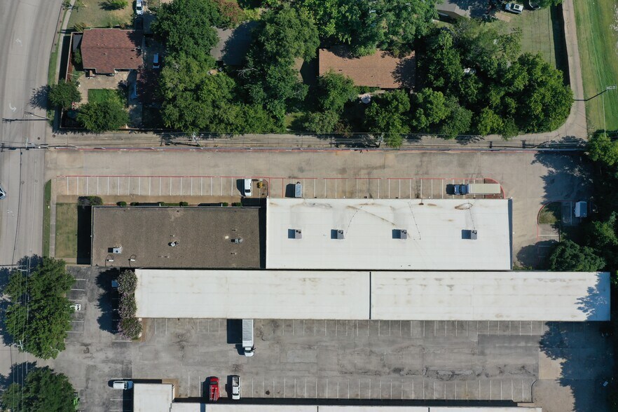 More Photos Of 401 N Bowser Rd, Richardson Warehouse For Sale