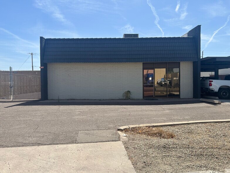 More Photos Of 3115 N 33rd Ave, Phoenix Manufacturing For Lease