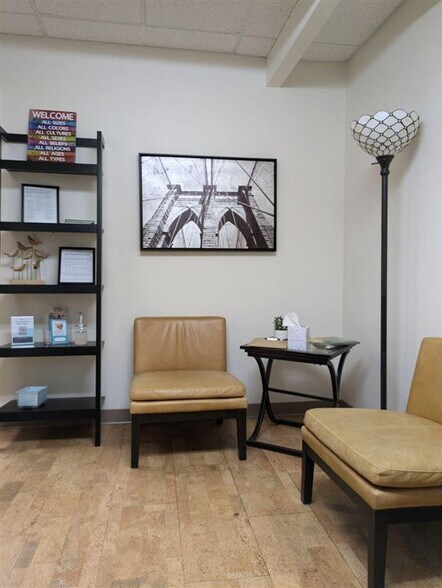 More Photos Of 3801 W 50th St, Minneapolis Office For Lease