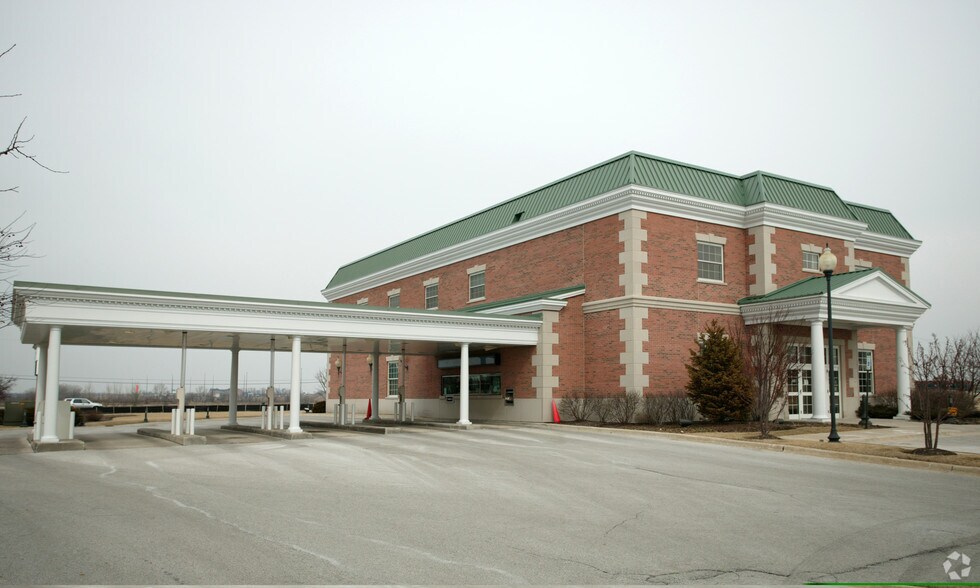 More Photos Of 9697 191st St, Mokena Office For Lease