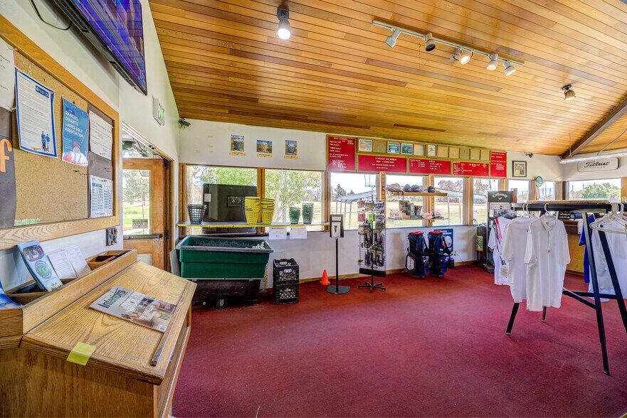 More Photos Of 1000 Las Lomas Rd, Duarte Golf Course Driving Range For Sale