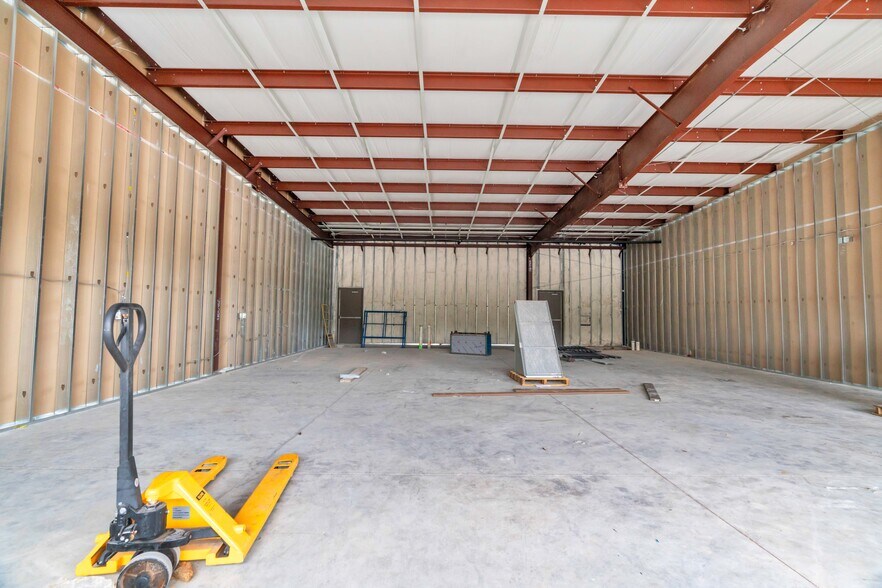 More Photos Of 11840 FM 1488 Rd, Magnolia Freestanding For Lease