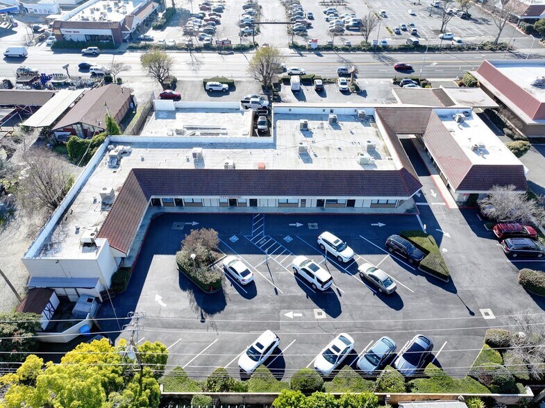 More Photos Of 831 Alamo Dr, Vacaville Storefront Retail Office For Sale