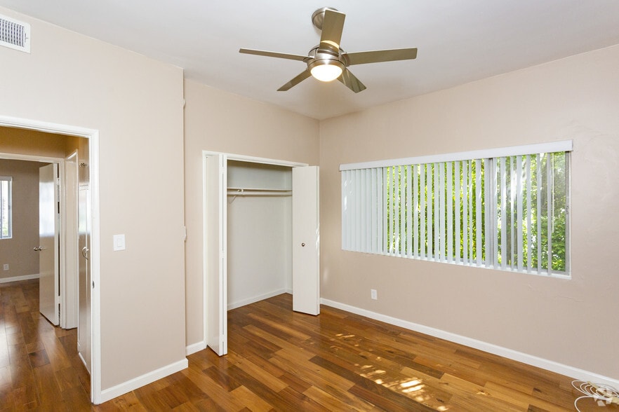 More Photos Of 1214 N Clark St, West Hollywood Apartments For Sale