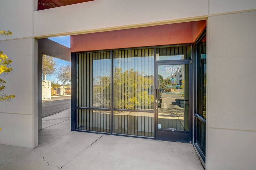 More Photos Of 1997 Whitney Mesa Dr, Henderson Warehouse For Lease