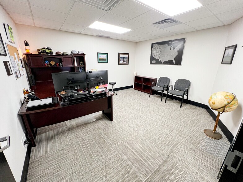 More Photos Of 808 W Indiana Ave, Midland Office For Sale