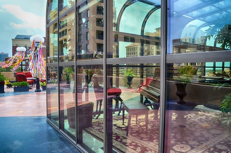 More Photos Of 126 E Main Plz, San Antonio Apartments For Sale