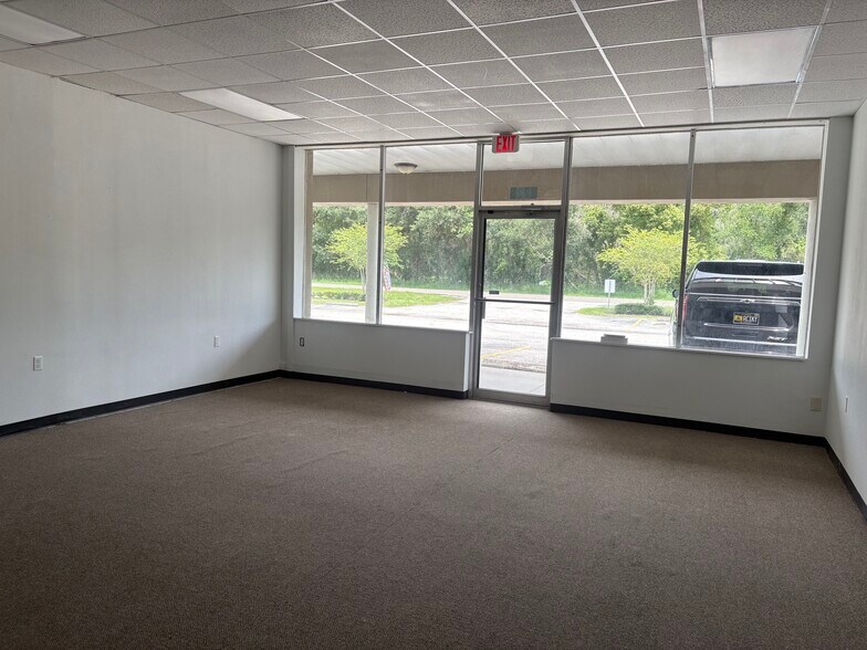More Photos Of 16824 Gunn Hwy, Odessa Storefront Retail Office For Lease