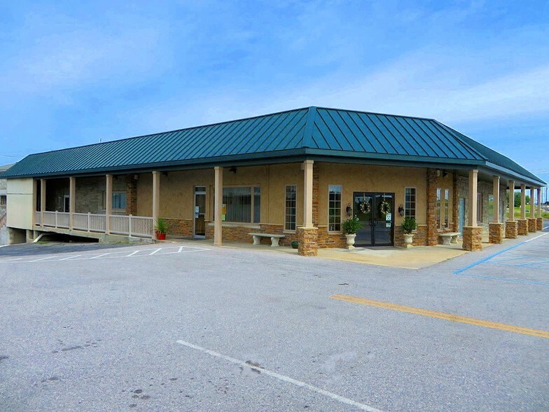 Primary Photo Of 7325 Molly Pitcher Hwy, Greencastle Restaurant For Lease