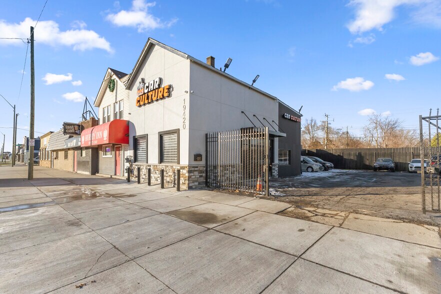 More Photos Of 19420 W Warren Ave, Detroit Auto Dealership For Sale