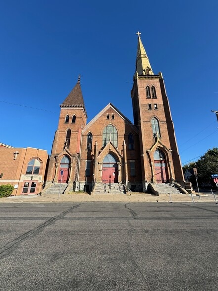 Primary Photo Of 697 13th Ave NE, Minneapolis Religious Facility For Sale