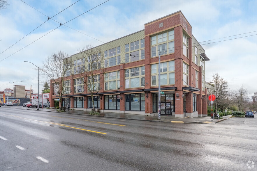 Primary Photo Of 2205 N 45th St, Seattle Apartments For Lease