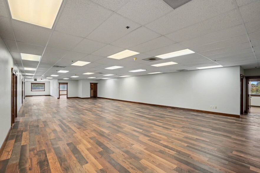 More Photos Of 3025 Kathryn Ave NE, Albany Warehouse For Lease