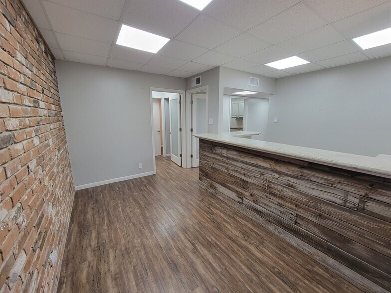 More Photos Of 4910 Willowbend Blvd, Houston Office Residential For Lease