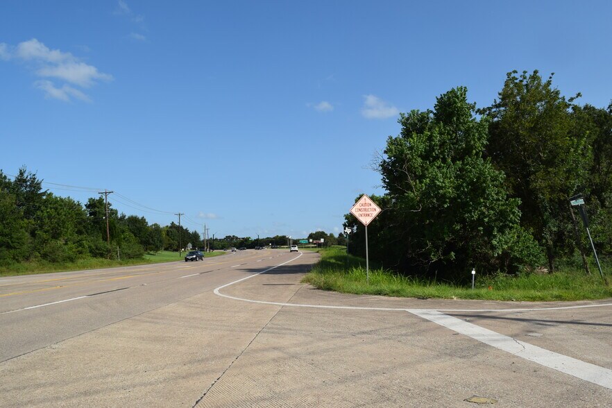 More Photos Of 2304 Old Rd, Friendswood Land For Sale