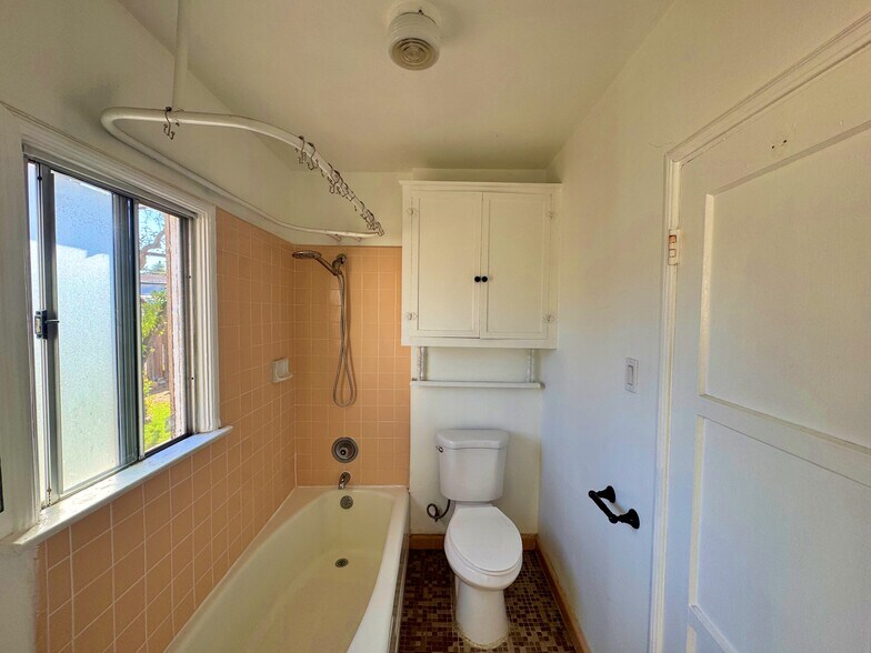 More Photos Of 1852 260th St, Lomita Apartments For Sale