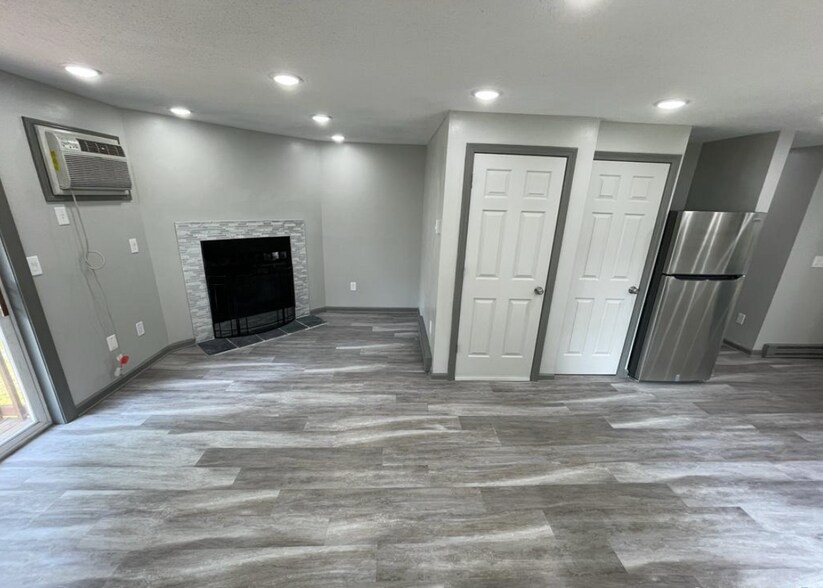 More Photos Of 23-36 Pine Crest Ridge, Woodstock Apartments For Sale
