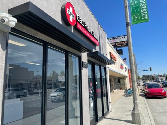 More Photos Of 3909-3917 E Anaheim St, Long Beach Storefront For Lease