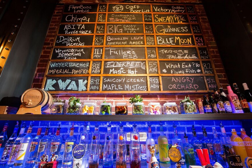 More Photos Of 215-217 Broadway, Bethlehem Restaurant For Lease