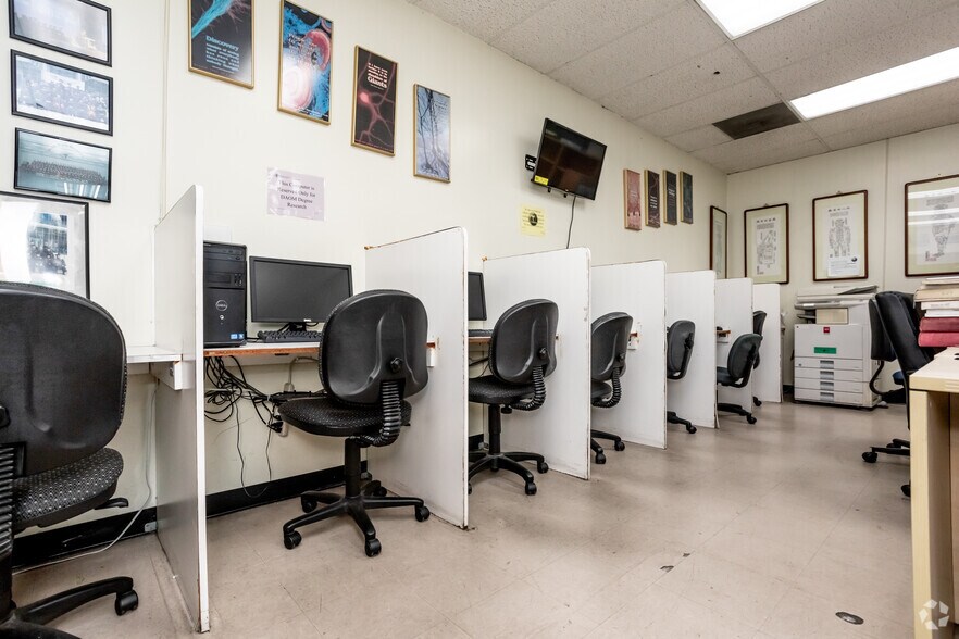 More Photos Of 1126 N Brookhurst St, Anaheim Office For Sale