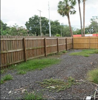 More Photos Of 101 S Saint Cloud Ave, Valrico Storefront Retail Office For Lease