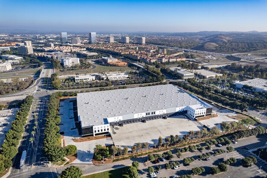 More Photos Of 1 Banting, Irvine Manufacturing For Lease