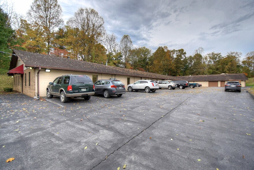 More Photos Of 2514 Old Lewis Rd, Johnson City Warehouse For Lease