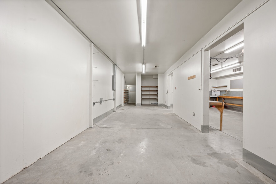 More Photos Of 6708-6732 S Airport Rd, West Jordan Warehouse For Lease