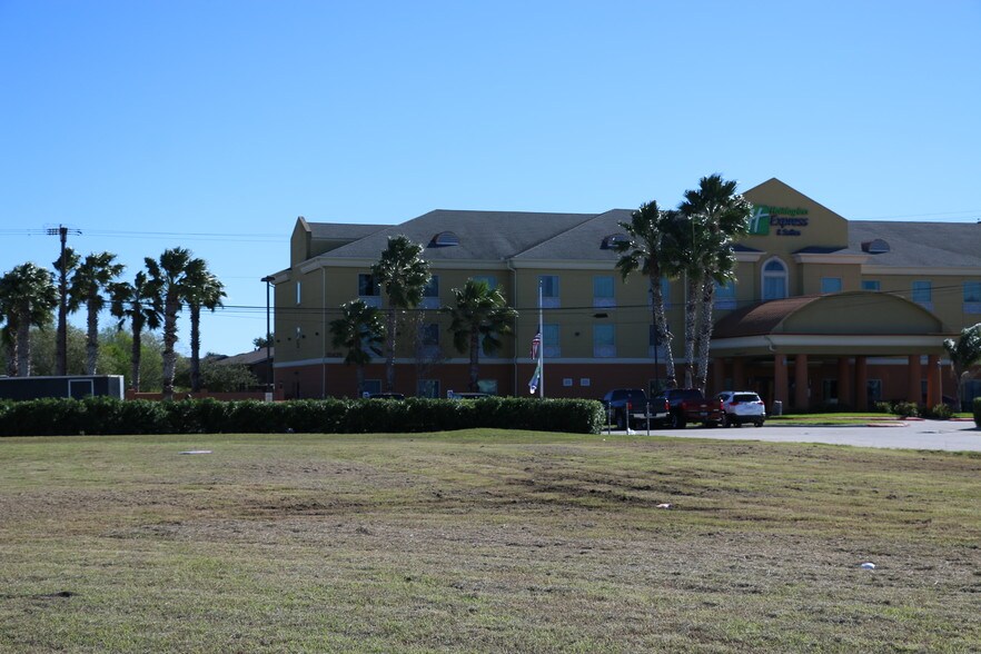 More Photos Of US Hwy 77 & Brookhaven Dr, Corpus Christi Land For Sale