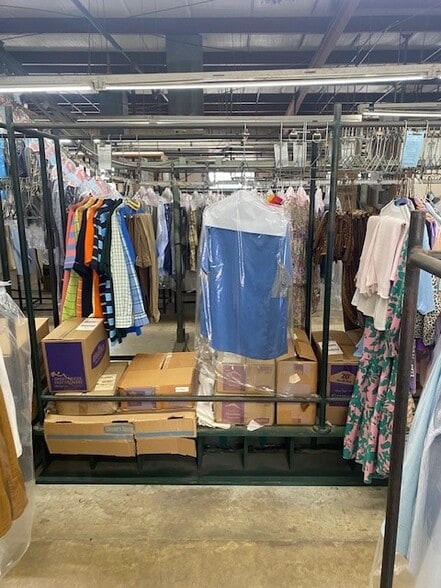 More Photos Of 130 S Lafayette Ave, Brownsville Freestanding For Sale