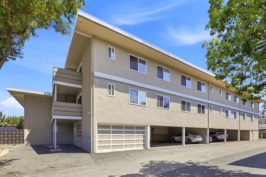 More Photos Of 527 Walker Dr, Mountain View Apartments For Sale