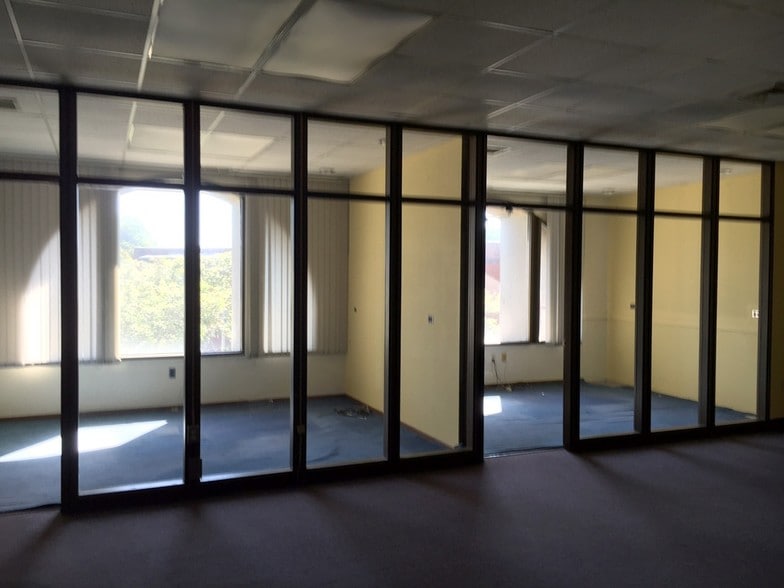 More Photos Of 4 Broadway, Norwich Office For Sale
